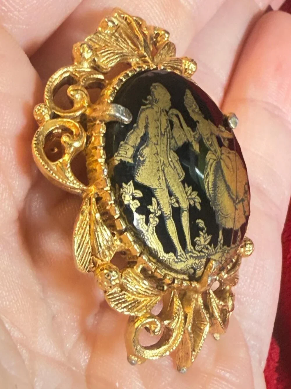 Vintage Florenza Victorian Couple Cameo Brooch Black Gold Tone Rare